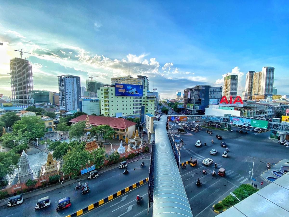 Yunfan Hotel Phnom Pen Exterior foto